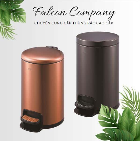 Thùng rác trong phòng khách sạn cao cấp